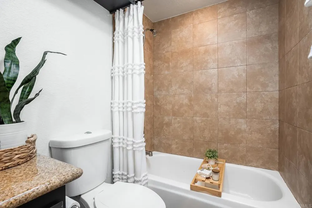 4338 Montalvo 3 San Diego, CA 92107