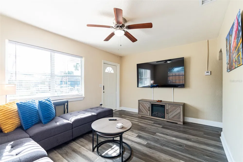 3812 54TH STREET Tampa, FL 33619