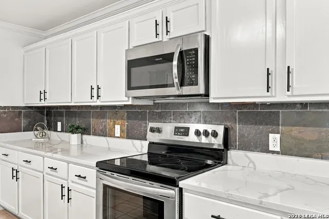 3739 Crimson Star San Antonio, TX 78261