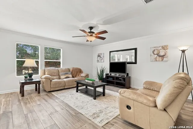 3739 Crimson Star San Antonio, TX 78261