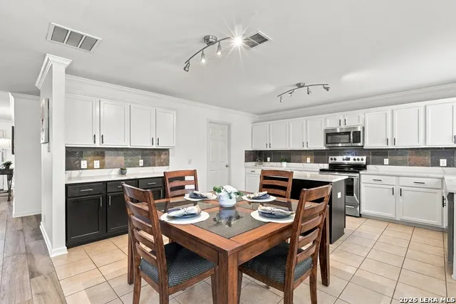 3739 Crimson Star San Antonio, TX 78261
