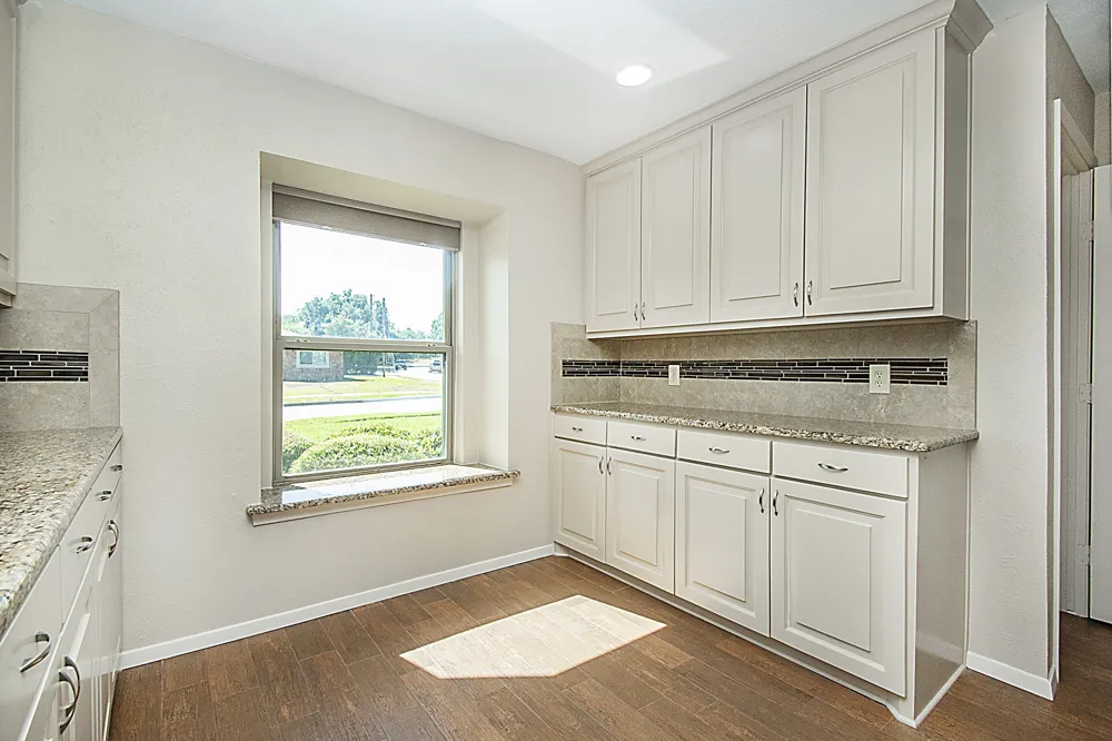 442 Valley Glen Drive Richardson, TX 75080