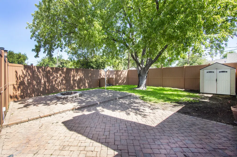 442 Valley Glen Drive Richardson, TX 75080
