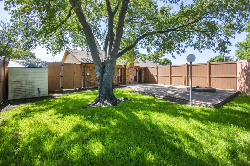 442 Valley Glen Drive Richardson, TX 75080