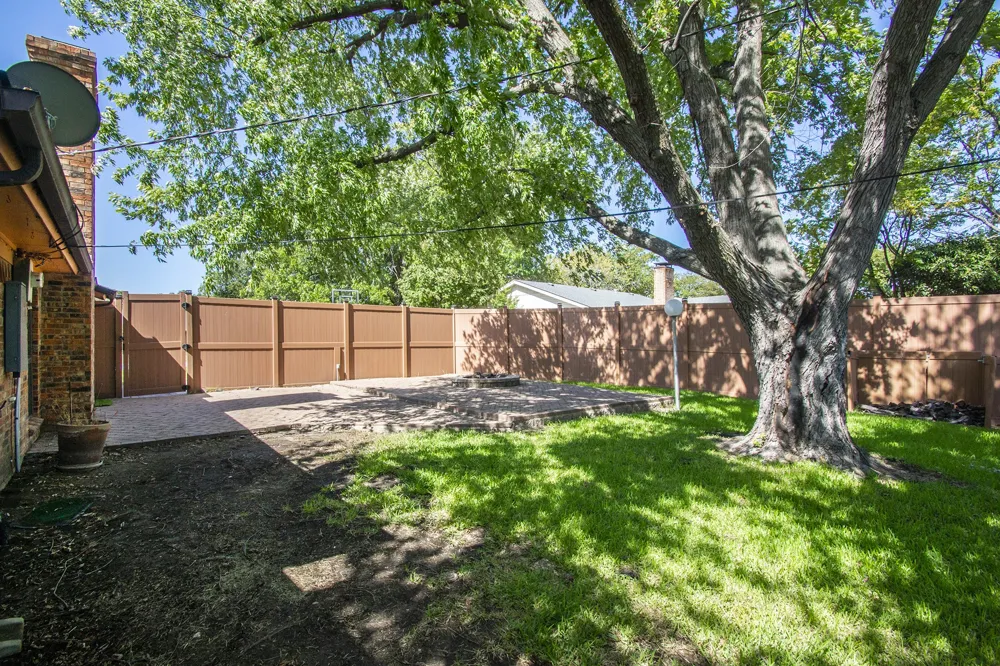 442 Valley Glen Drive Richardson, TX 75080