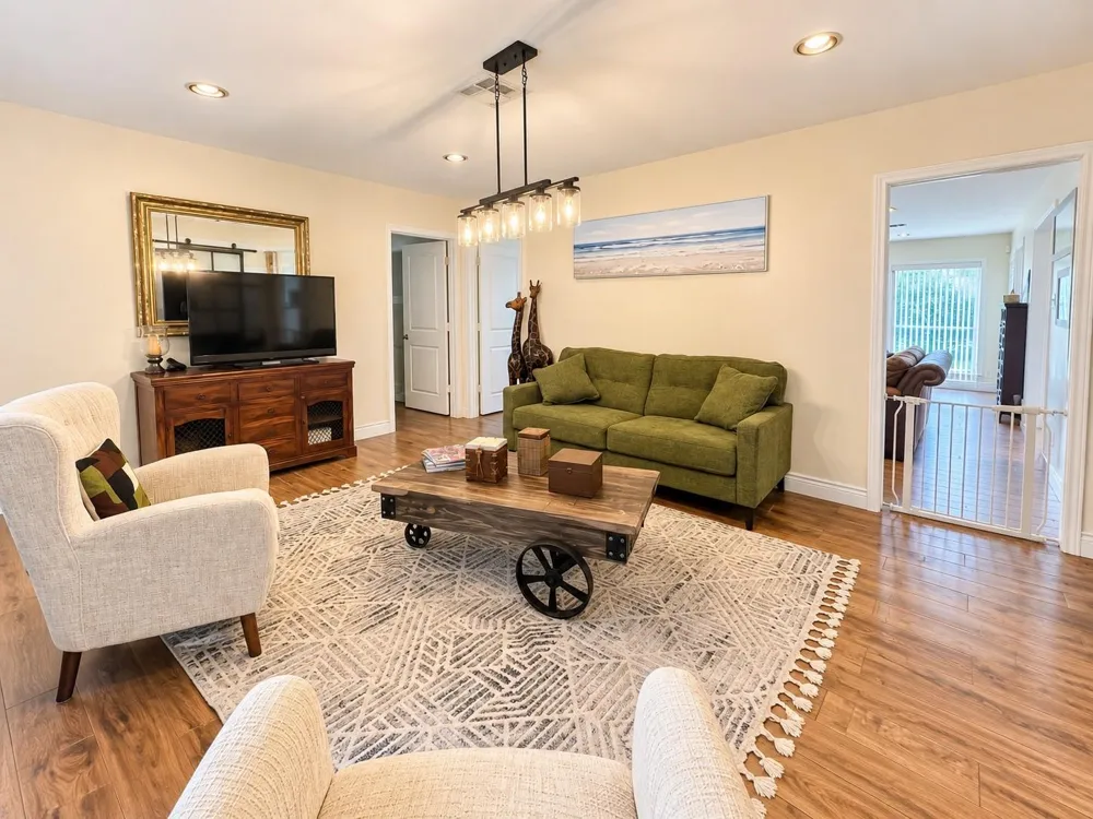 5103 Darnell Street Houston, TX 77096