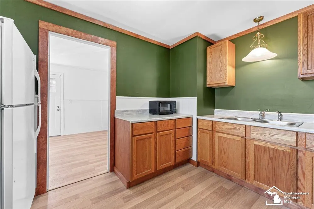3245 Inman Street Ferndale City, MI 48220