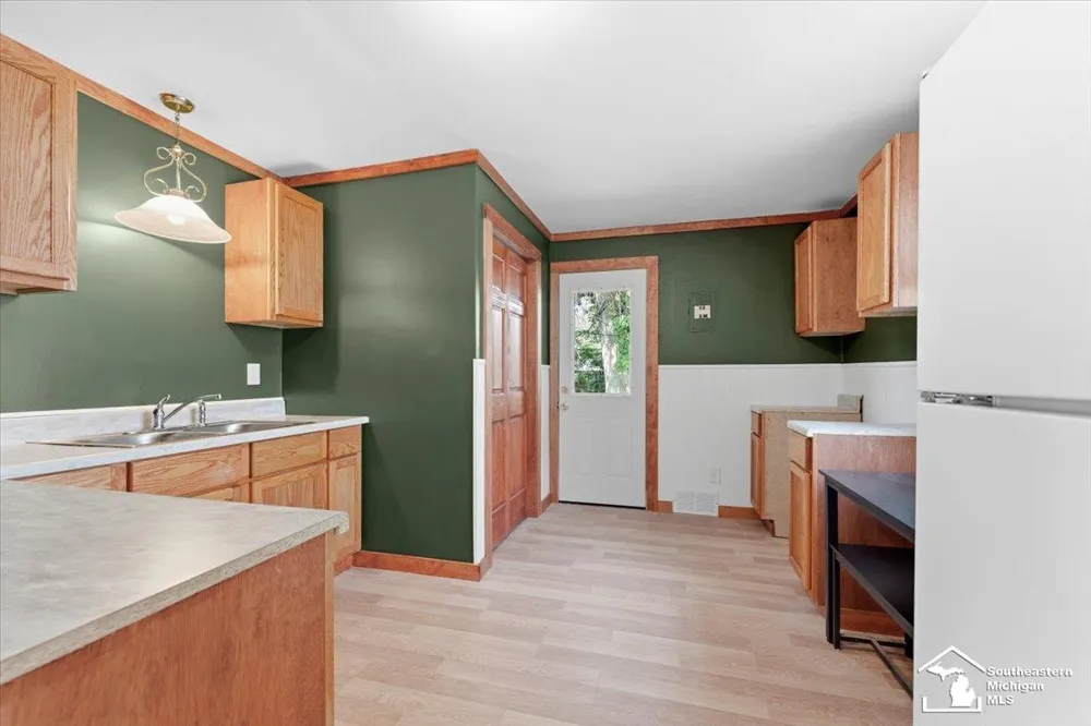 3245 Inman Street Ferndale City, MI 48220