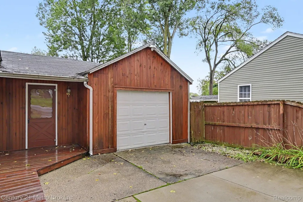 3222 Comer Drive Genesee Charter Township, MI 48506