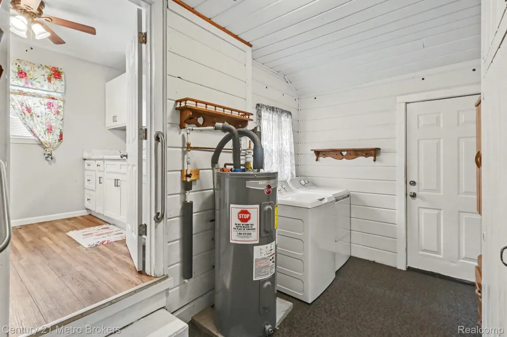 3222 Comer Drive Genesee Charter Township, MI 48506