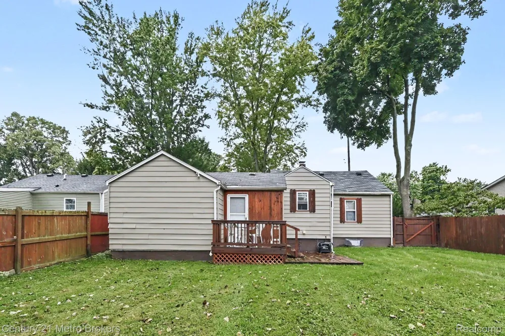 3222 Comer Drive Genesee Charter Township, MI 48506