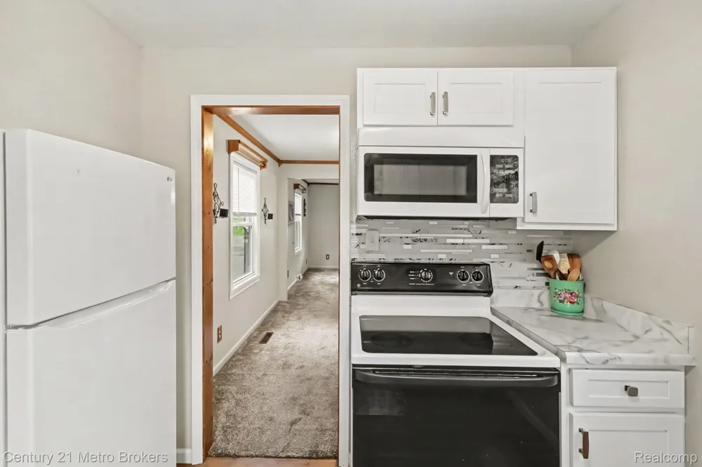 3222 Comer Drive Genesee Charter Township, MI 48506