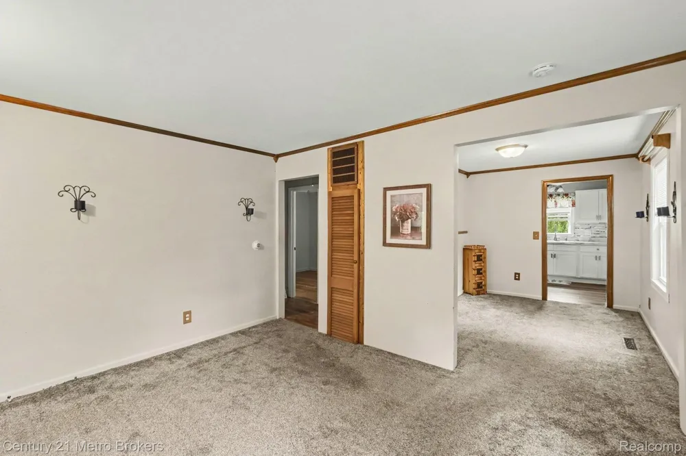 3222 Comer Drive Genesee Charter Township, MI 48506