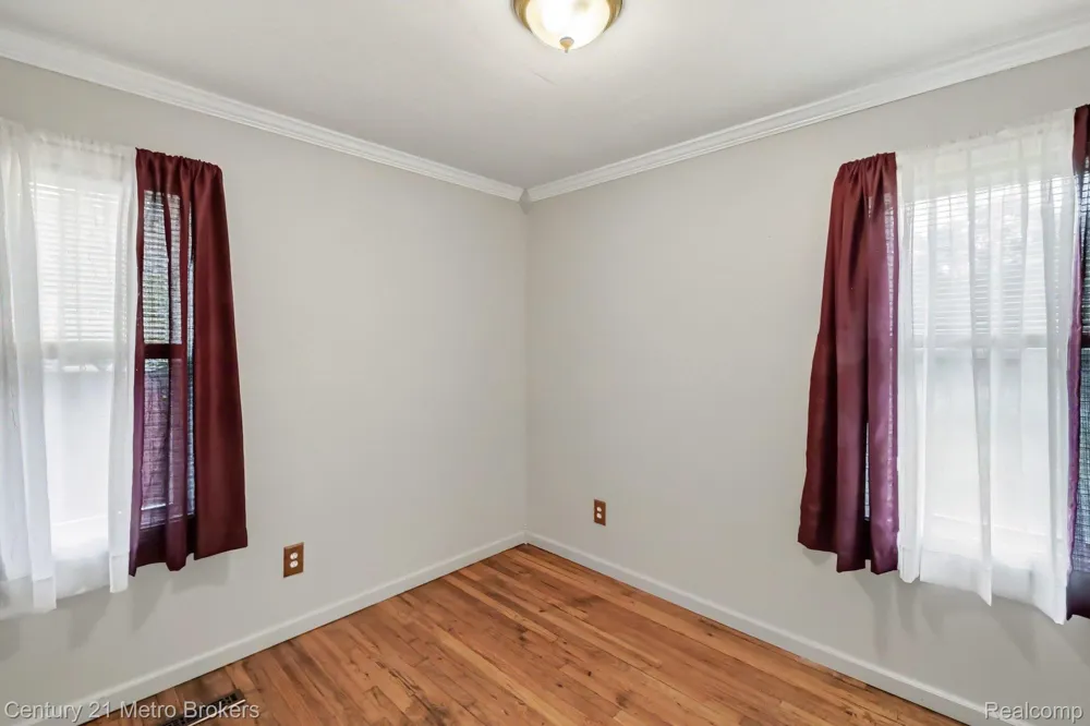 3222 Comer Drive Genesee Charter Township, MI 48506