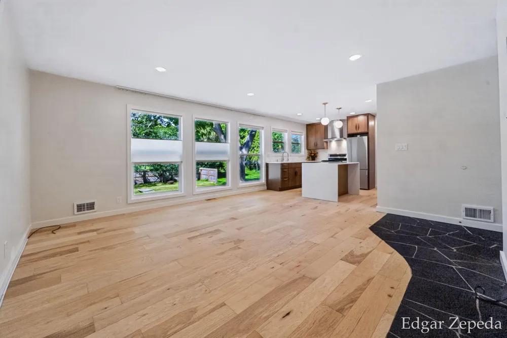 3439 Kalamazoo Avenue SE Grand Rapids City, MI 49508