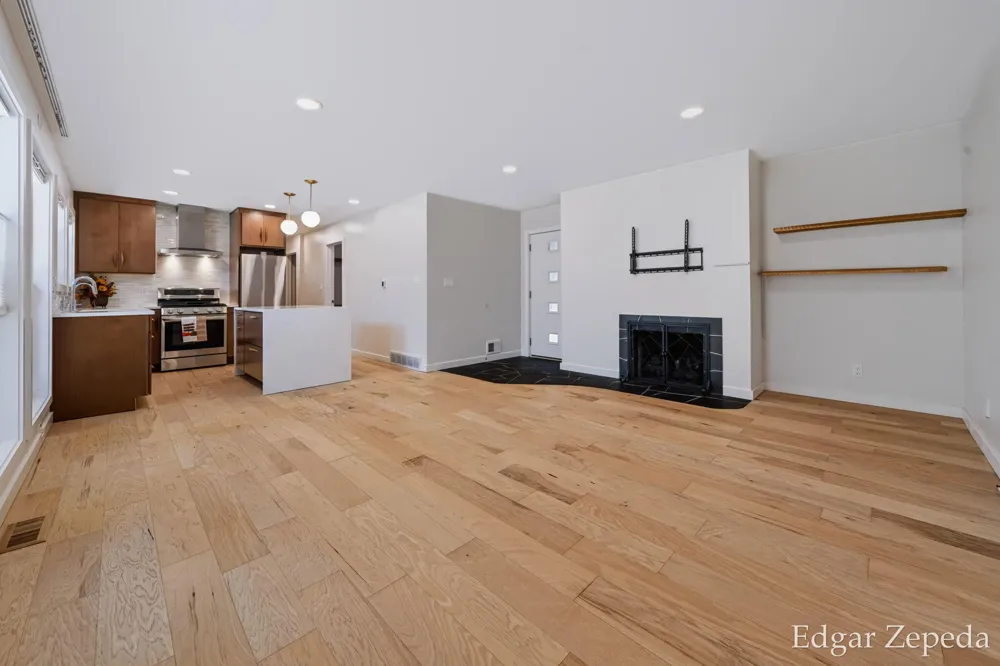 3439 Kalamazoo Avenue SE Grand Rapids City, MI 49508