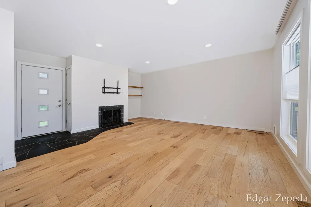 3439 Kalamazoo Avenue SE Grand Rapids City, MI 49508