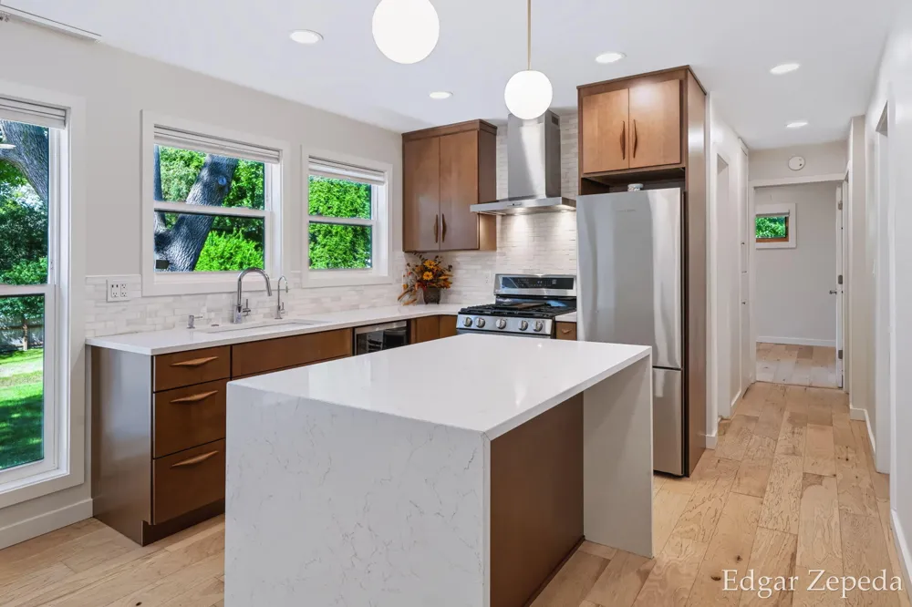 3439 Kalamazoo Avenue SE Grand Rapids City, MI 49508