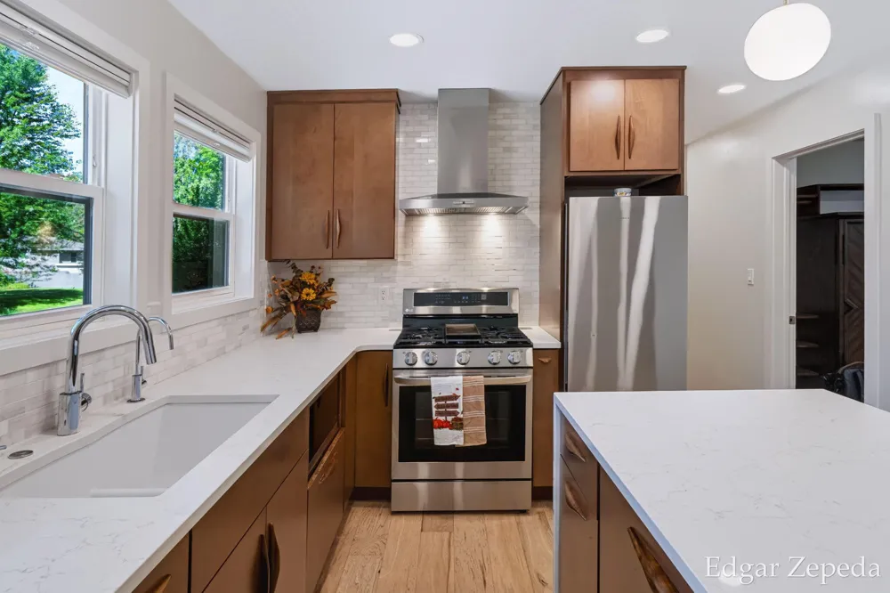 3439 Kalamazoo Avenue SE Grand Rapids City, MI 49508