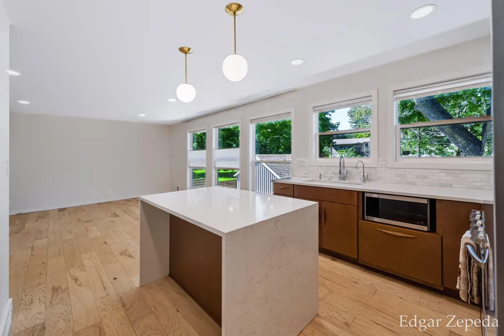 3439 Kalamazoo Avenue SE Grand Rapids City, MI 49508