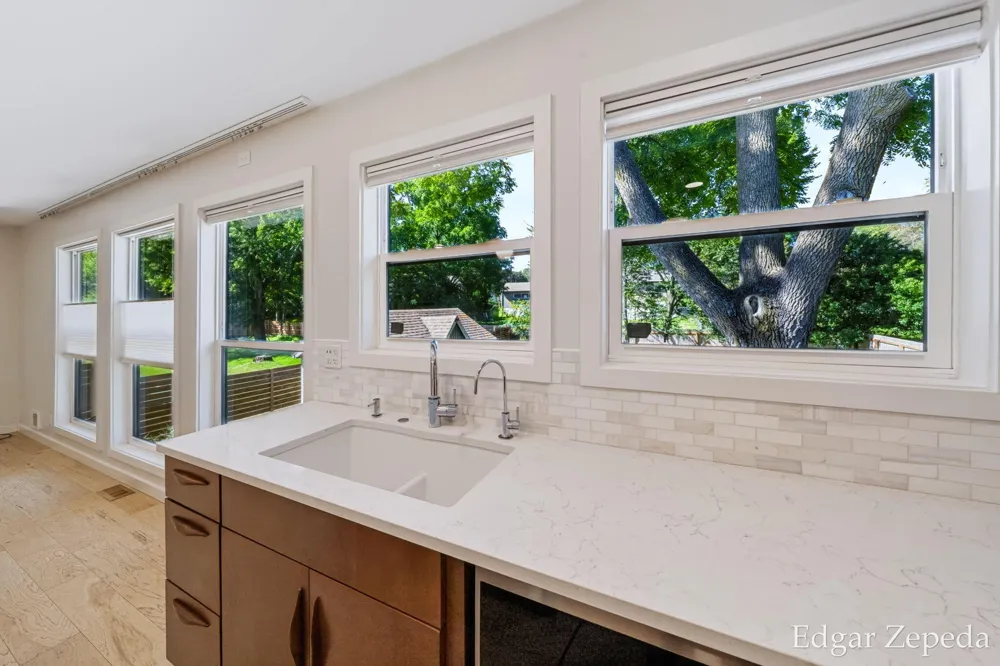 3439 Kalamazoo Avenue SE Grand Rapids City, MI 49508