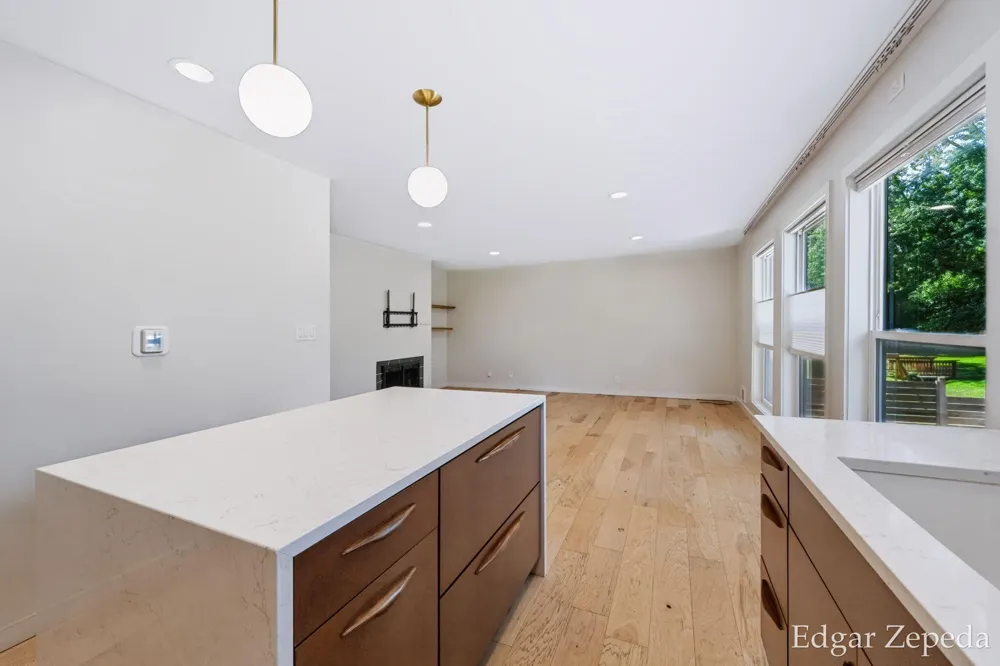 3439 Kalamazoo Avenue SE Grand Rapids City, MI 49508