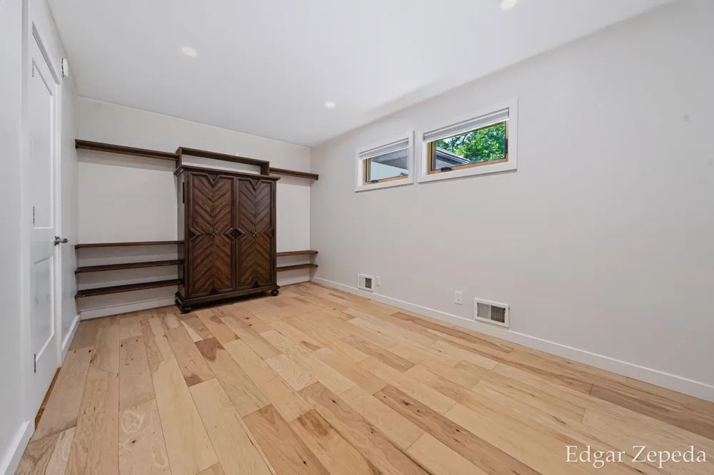 3439 Kalamazoo Avenue SE Grand Rapids City, MI 49508