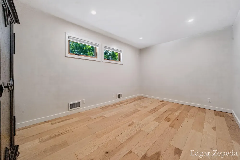 3439 Kalamazoo Avenue SE Grand Rapids City, MI 49508