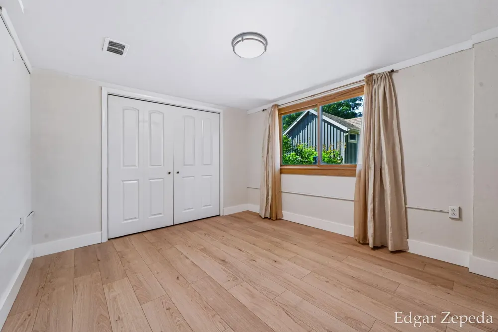 3439 Kalamazoo Avenue SE Grand Rapids City, MI 49508