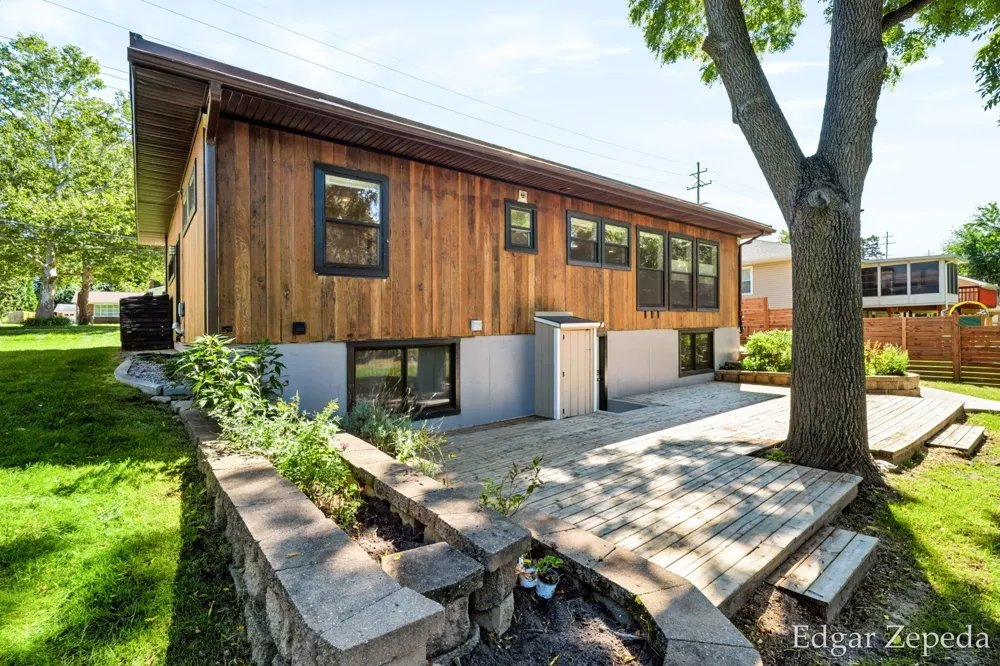 3439 Kalamazoo Avenue SE Grand Rapids City, MI 49508
