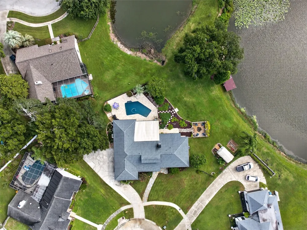 906 RETRIEVER AVENUE Seffner, FL 33584
