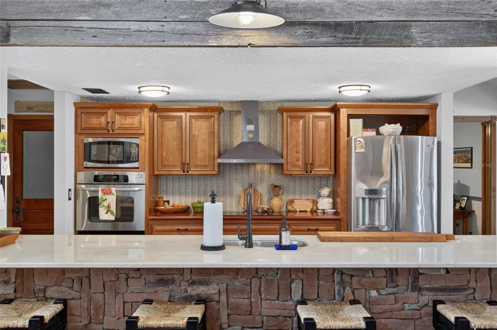 906 RETRIEVER AVENUE Seffner, FL 33584