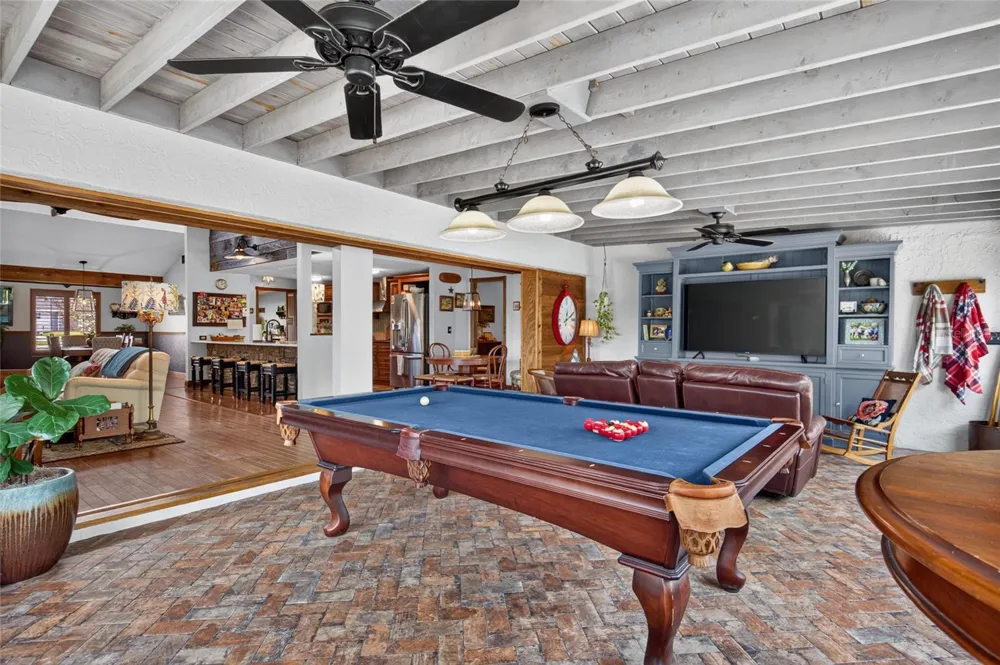 906 RETRIEVER AVENUE Seffner, FL 33584