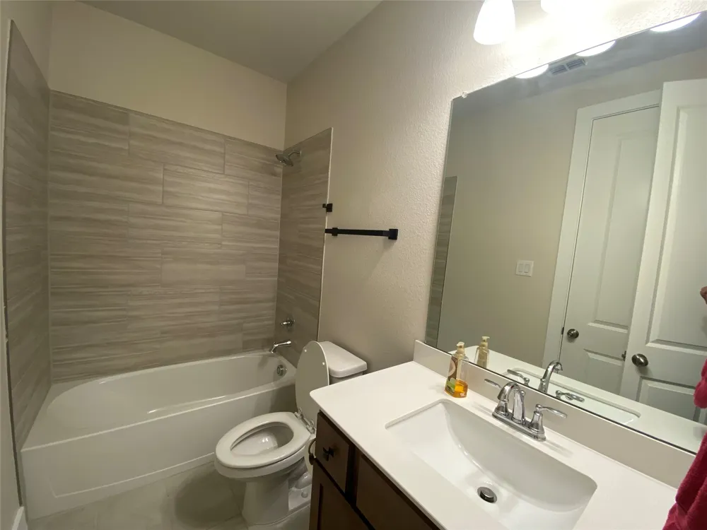 852 Reynolds Drive Fate, TX 75087