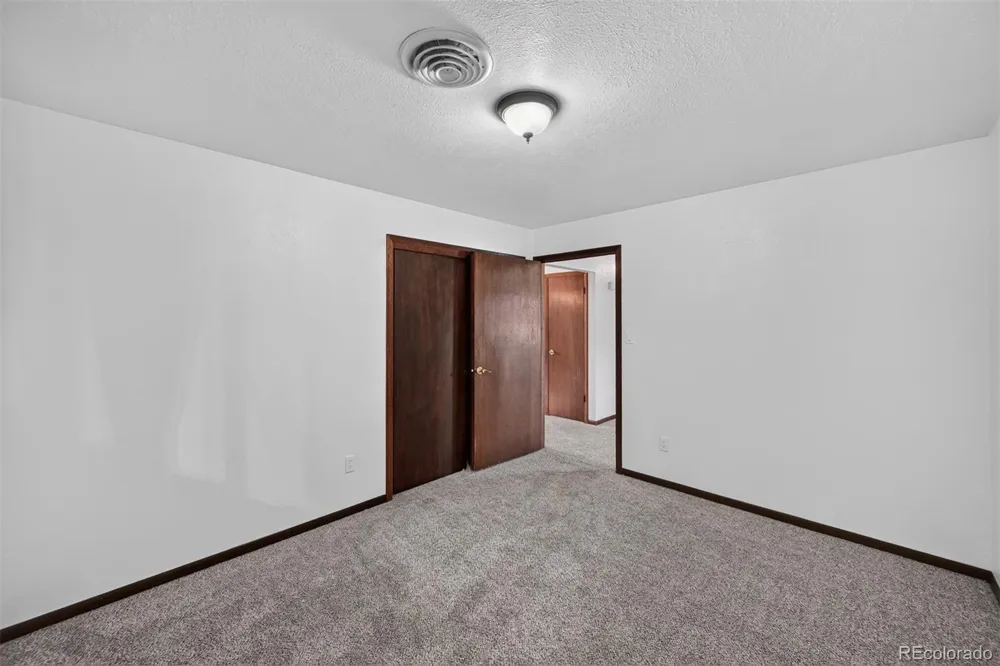 2124 S Fenton Street Denver, CO 80227