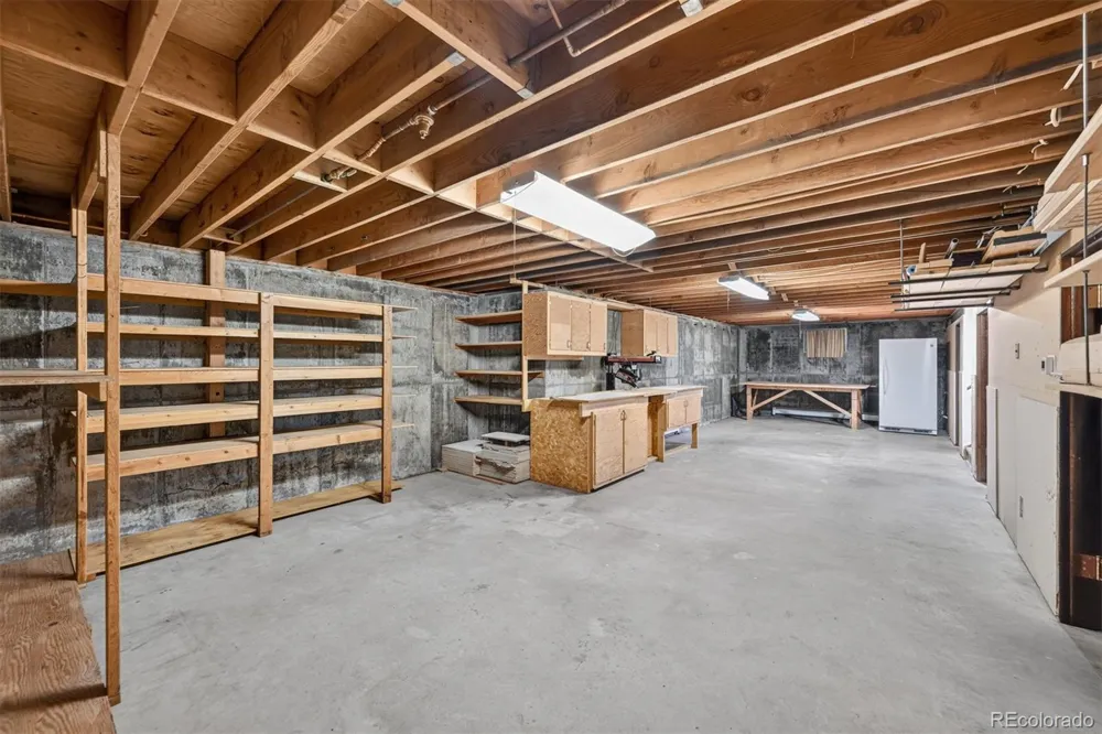 2124 S Fenton Street Denver, CO 80227