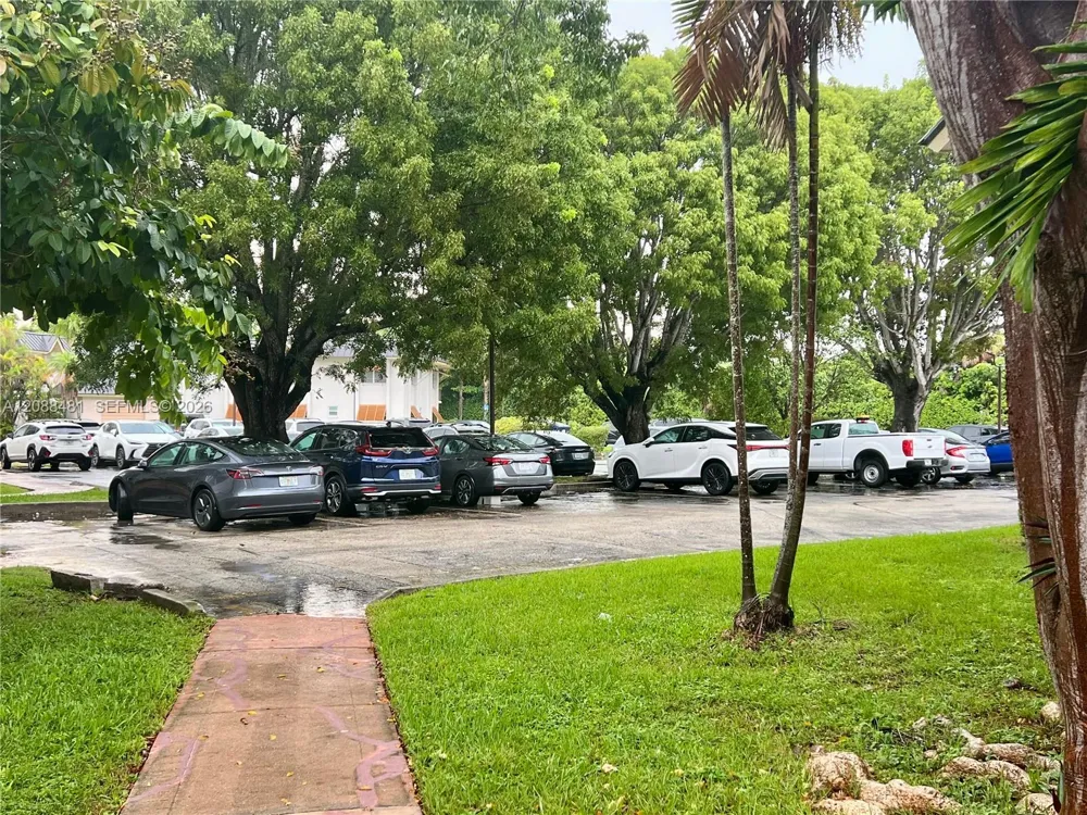9304 SW 77th Ave #C3 Miami, FL 33156