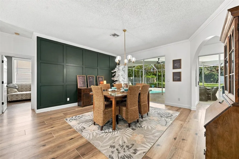 9316 KNIGHTSBRIDGE COURT Tampa, FL 33647