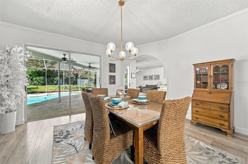 9316 KNIGHTSBRIDGE COURT Tampa, FL 33647