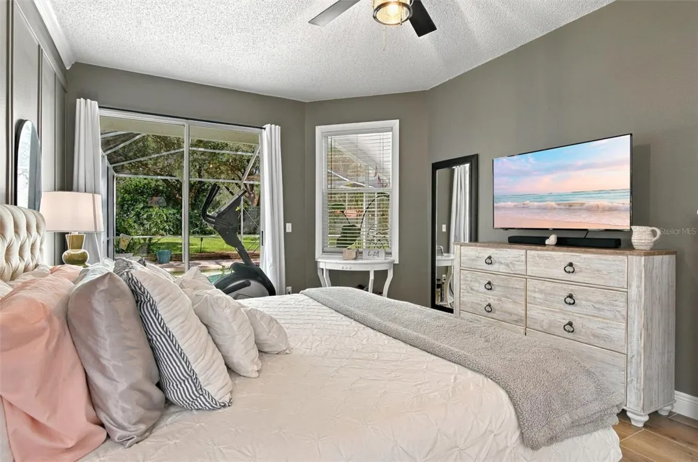 9316 KNIGHTSBRIDGE COURT Tampa, FL 33647