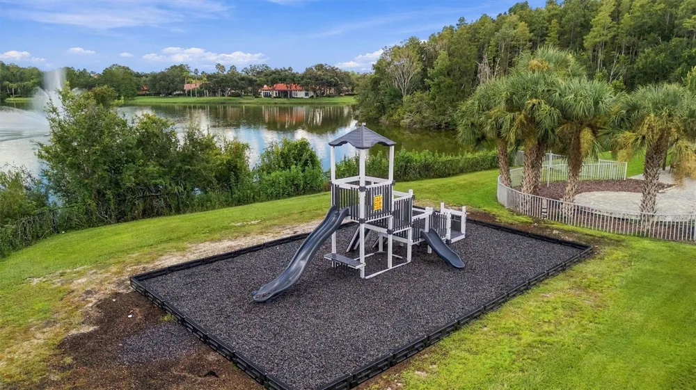 9316 KNIGHTSBRIDGE COURT Tampa, FL 33647