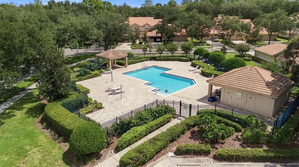 9316 KNIGHTSBRIDGE COURT Tampa, FL 33647