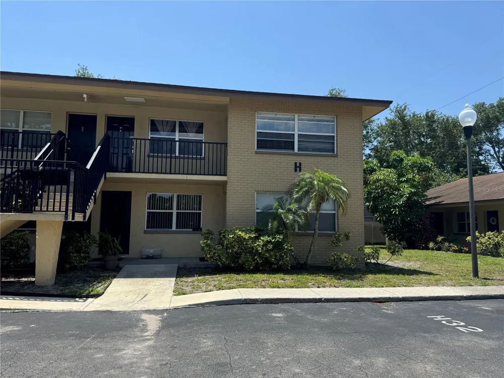 2501 HARN BOULEVARD #H20 Clearwater, FL 33764