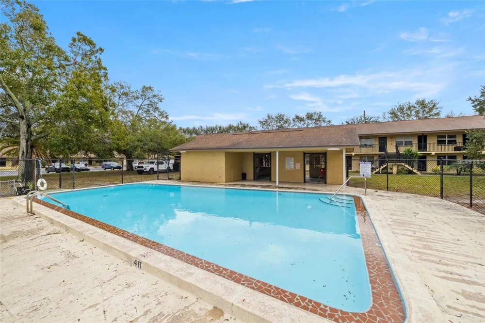 2501 HARN BOULEVARD #H20 Clearwater, FL 33764