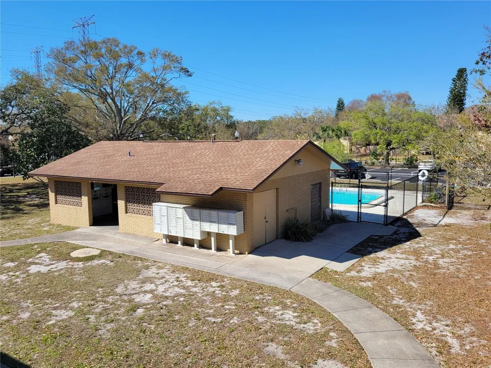 2501 HARN BOULEVARD #H20 Clearwater, FL 33764