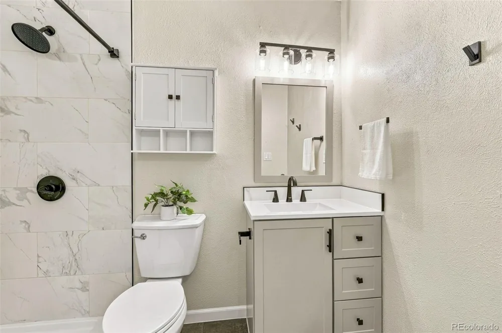 7309 W Hampden Avenue #903 Lakewood, CO 80227
