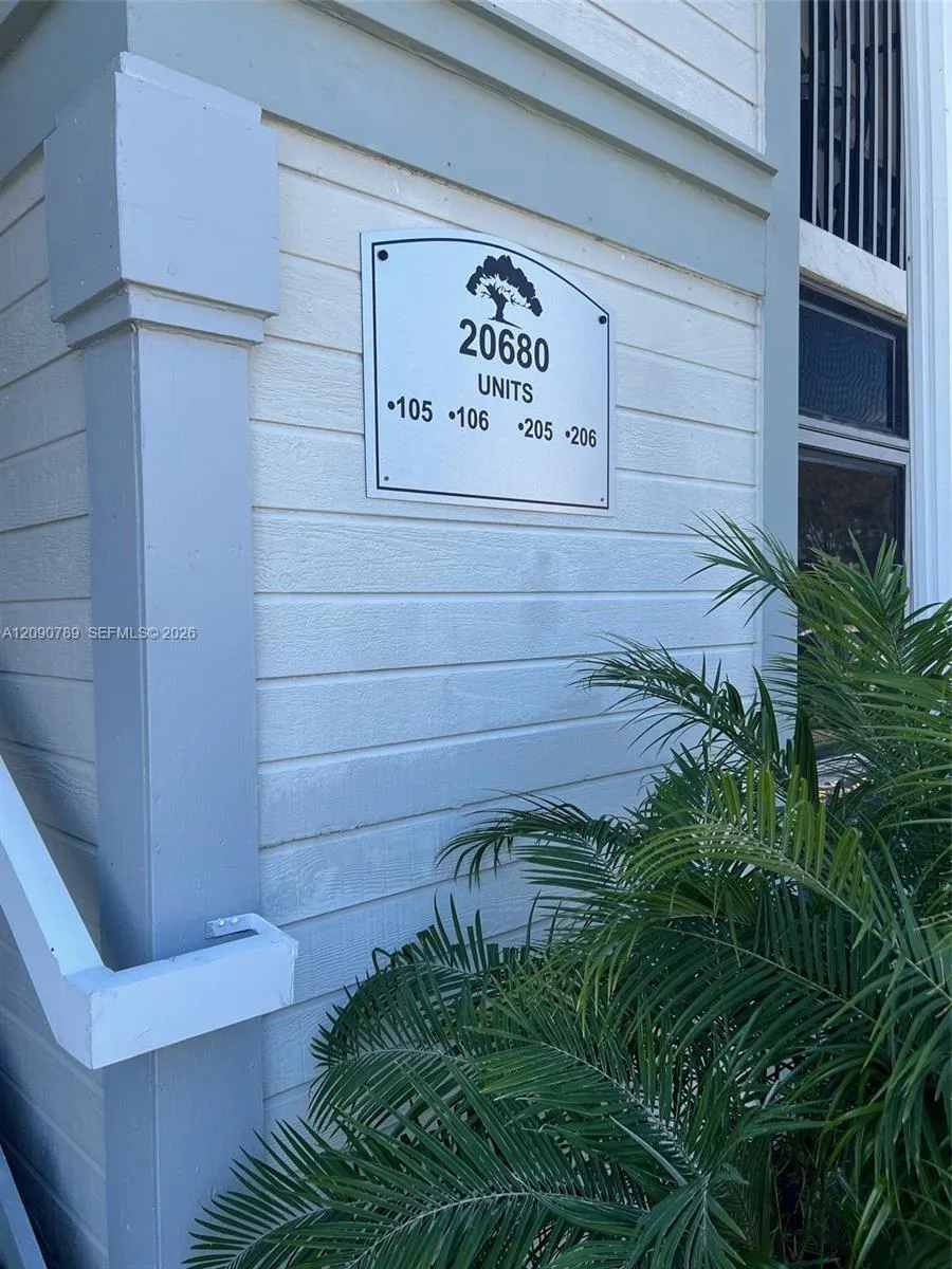 20680 NE 4th Ct #206 Miami, FL 33179