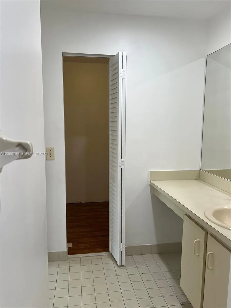 20680 NE 4th Ct #206 Miami, FL 33179