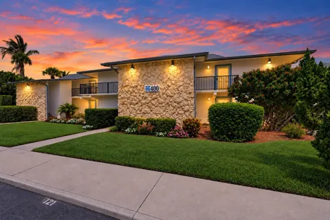 2400 S Ocean Drive #V421
