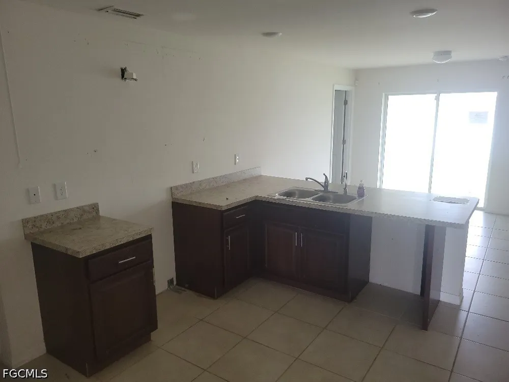 NE 36th Street Cape Coral, FL 33909